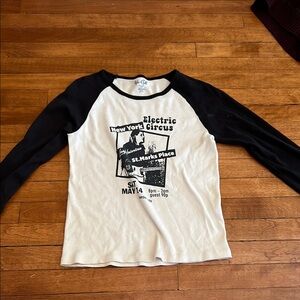 Brandy Melville Electric New York Circus Raglan Tee